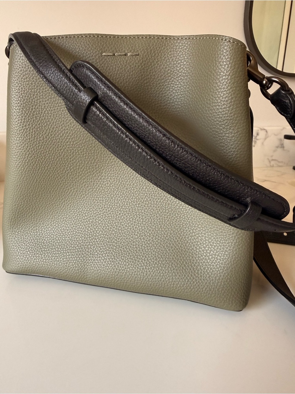 Coach Willow Bucket Bag Olive Green Pebbled Leather Crossbody Gunmetal Hardware - Picture 3 of 9